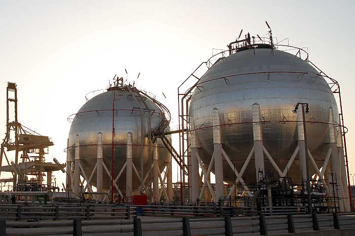 مخزن ذخیره پتروشیمی